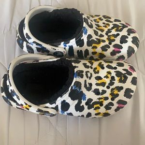Women’s size 5 colorful Leopard crocs